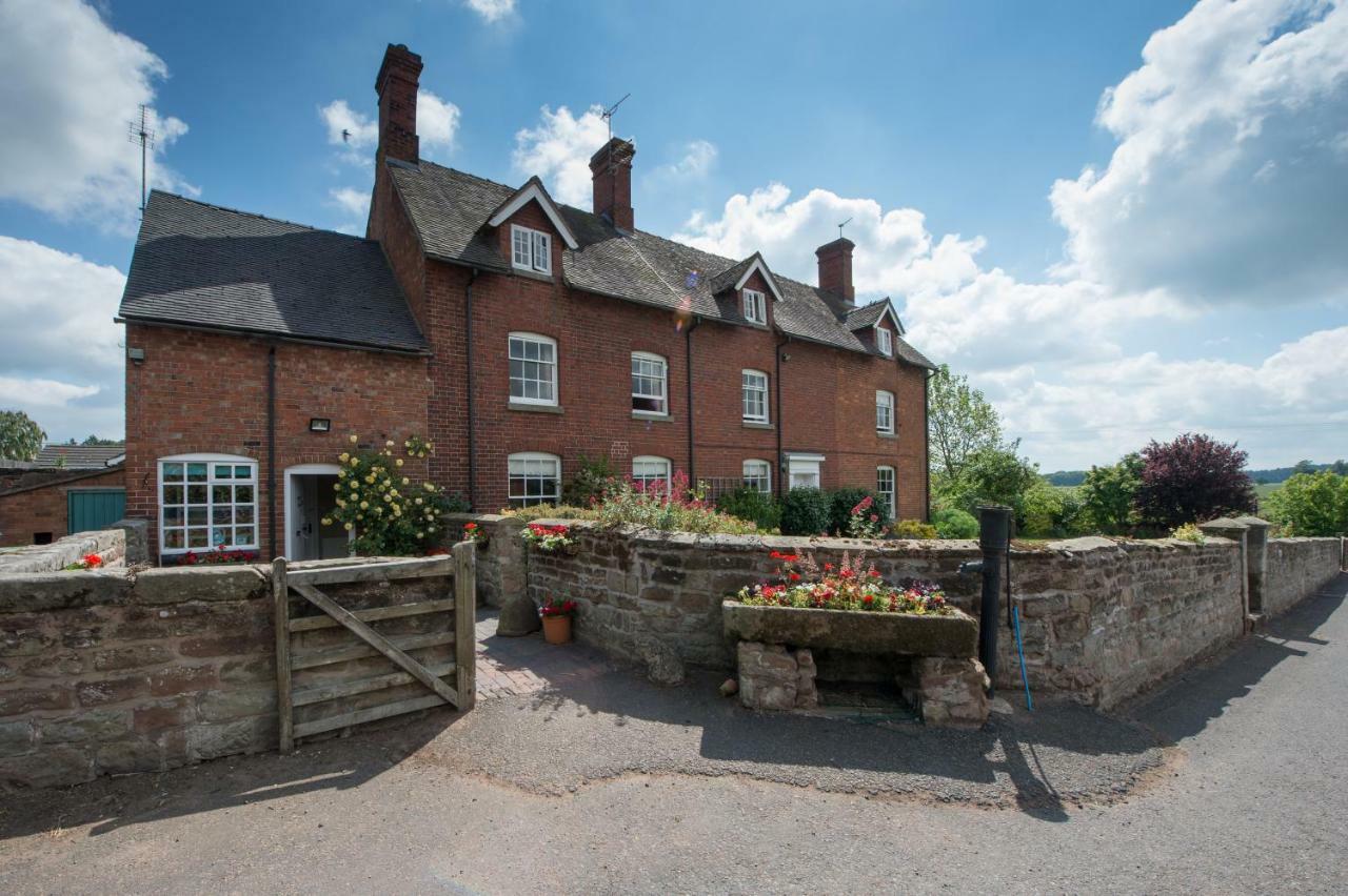 مبيت وإفطار نيوبورت Moreton Hall Farm المظهر الخارجي الصورة