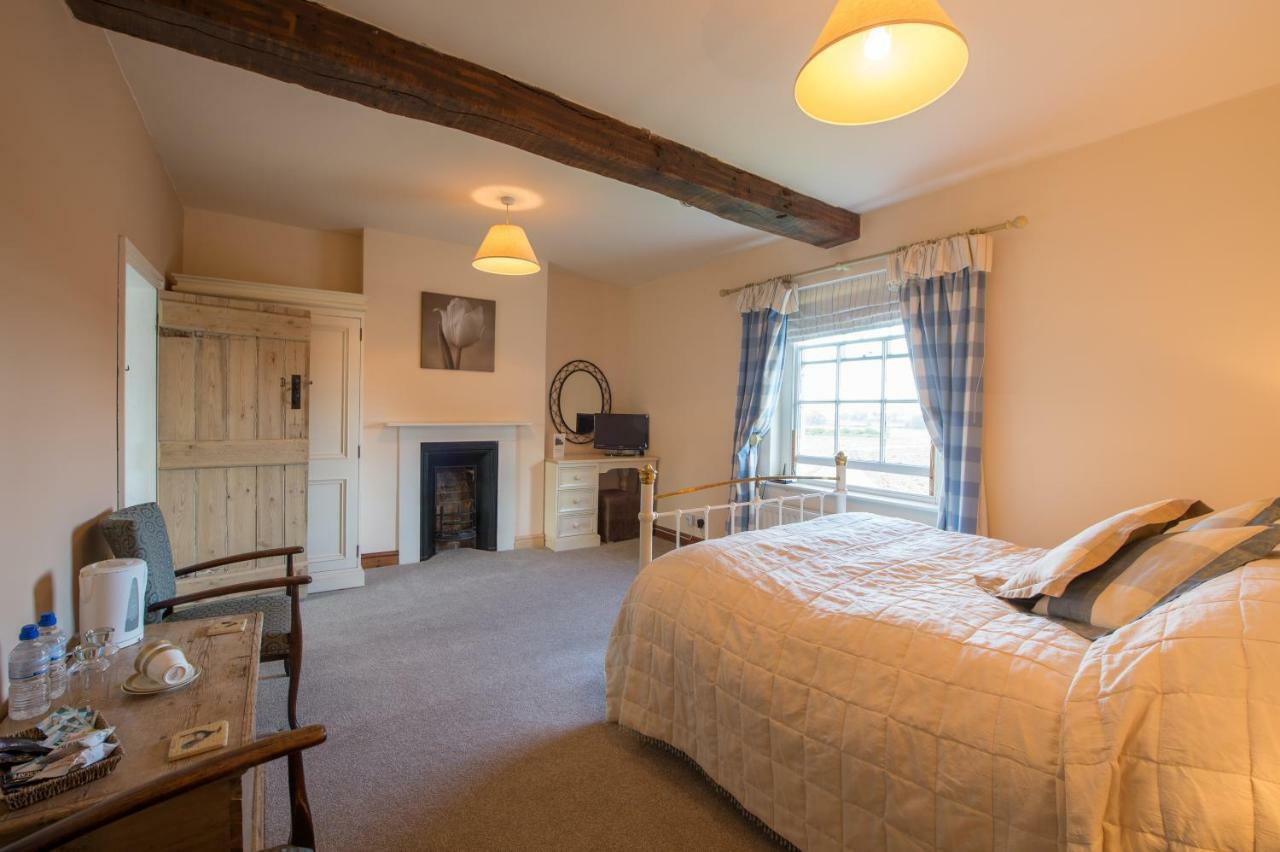 مبيت وإفطار نيوبورت Moreton Hall Farm المظهر الخارجي الصورة